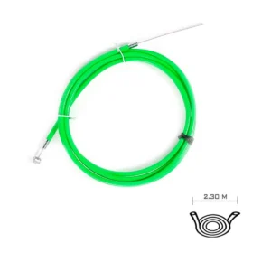 Esquema de dimensiones del Cable de Freno Universal para Patinete Eléctrico de 230cm, con funda verde de alta visibilidad y material de acero trenzado inoxidable.