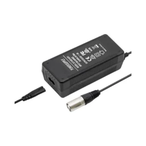 Cargador 36V 2A Salida 42V con Conector XLR para Patinete Eléctrico - vista del cargador