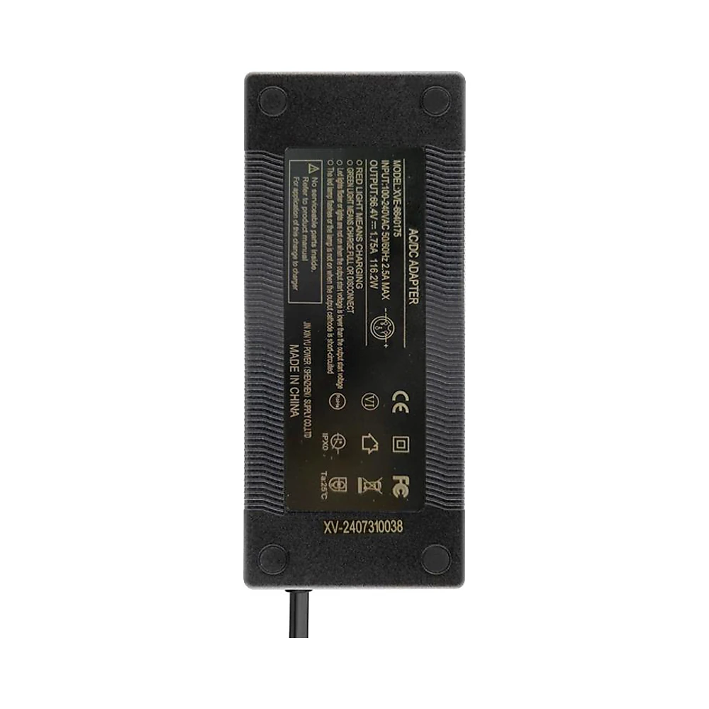Cargador 60v con conector gx16 para patinete electrico: perfil de materiales para mayor aguante estructural.