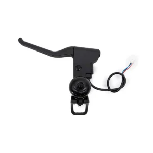 Vista lateral de la maneta de freno para Patinete Eléctrico Xiaomi Mi 4 Pro, con acabado en negro mate integral y sensor Hall integrado, diseñada para anclar al guardabarros trasero al plegar.