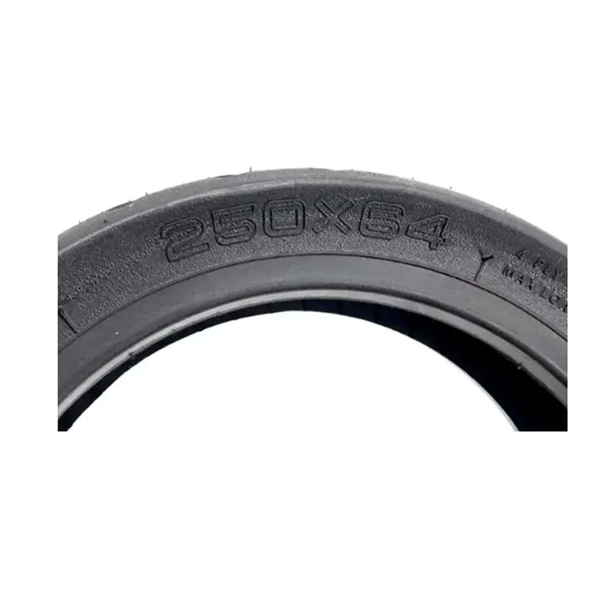 Medidas grabadas en el neumático CST 250x64 tubeless reforzado para patinete eléctrico, detalle técnico visible.