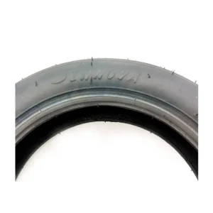 Banda de rodadura del neumático Innova 70/65-6.5 para patinete eléctrico, vista superior mostrando agarre urbano.