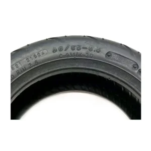 Medidas técnicas del neumático CST Cityroad 90/65-6.5 tubeless reforzado para patinete eléctrico, detalle grabado.