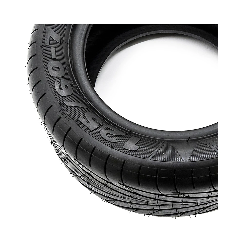 Neumatico tubeless 125 60 7 cst para patinete electrico: ángulo visual de los puntos de montaje.