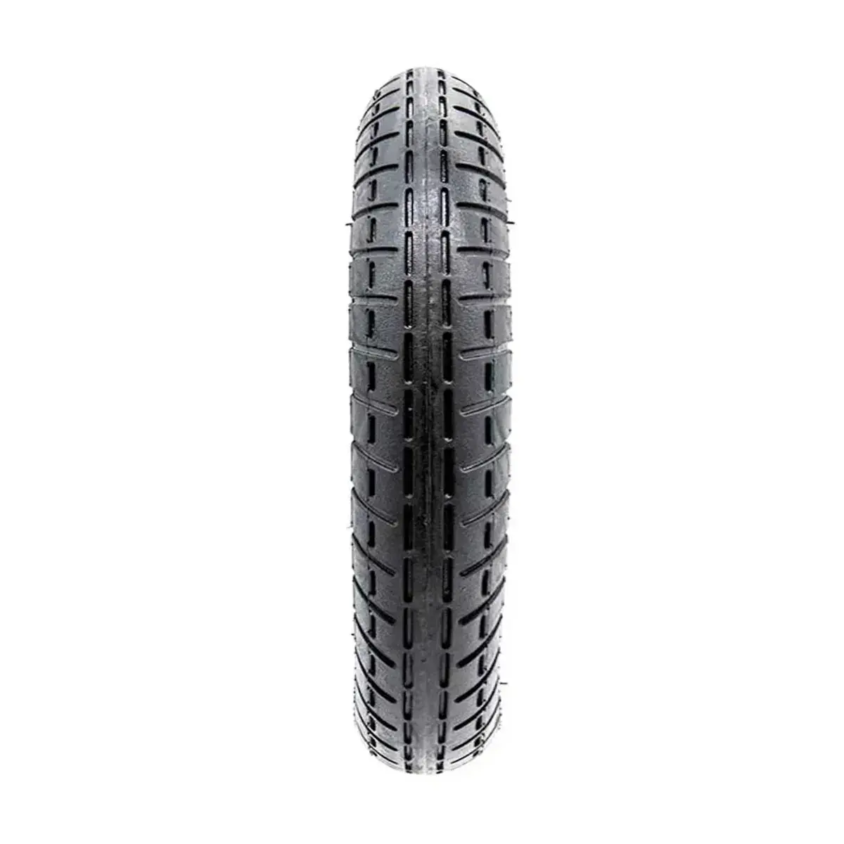 Neumático Wanda 10x2 reforzado para patinete eléctrico, primer plano de la banda urbana antideslizante.