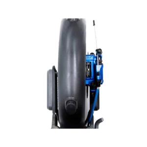 Pinza de freno Xtech HB-100 azul para Patinete Eléctrico con acabado anodizado y doble pistón visible en vista lateral.