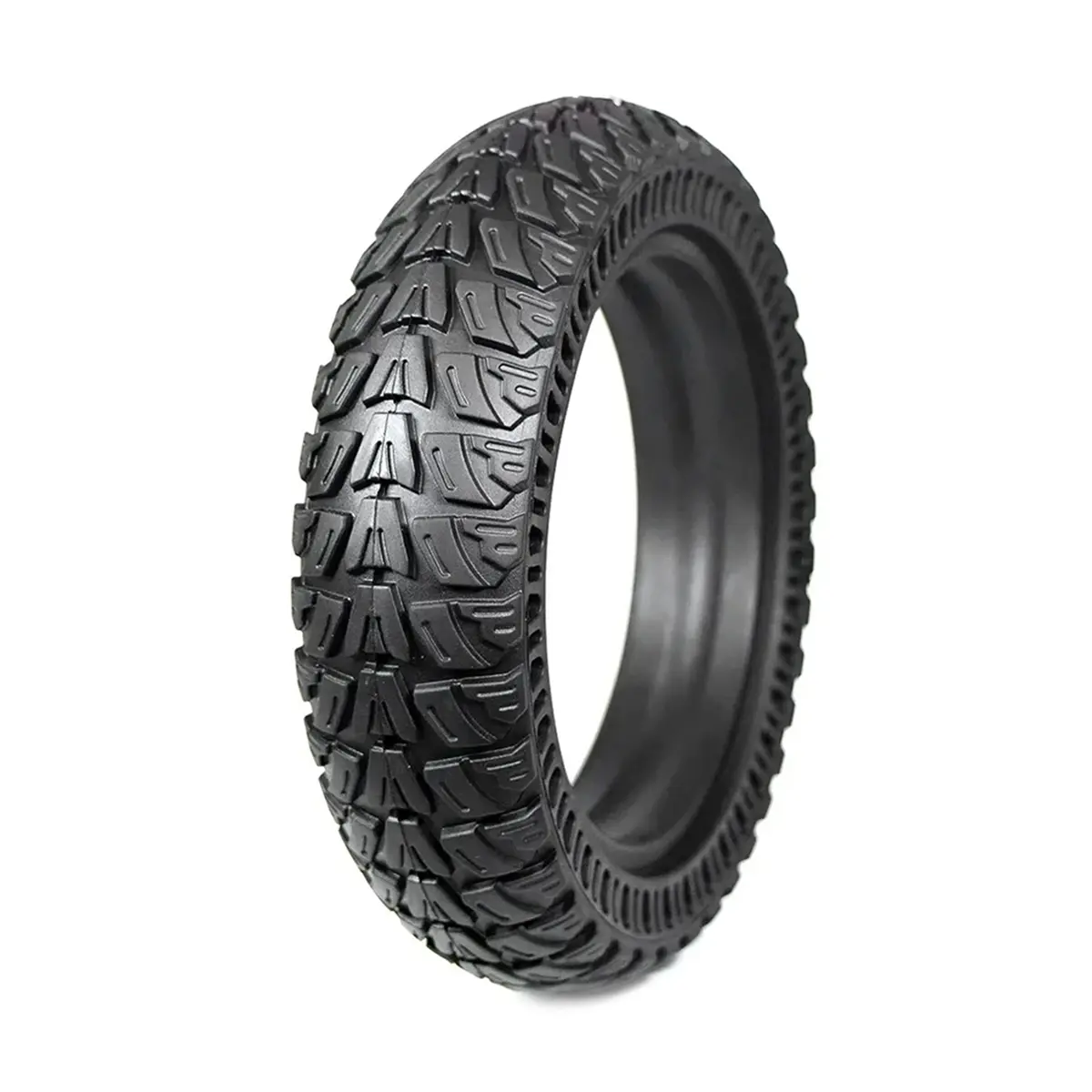 vista perspectiva de la rueda maciza 9x2.25 offroad para patinete eléctrico, diseñada con material resistente para mayor durabilidad y compatible con modelos Xiaomi y Cecotec, en OmmviShop.