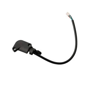 Sensor Hall para Patinete Eléctrico Xiaomi en perspectiva mostrando conector de 3 pines y cableado estándar.